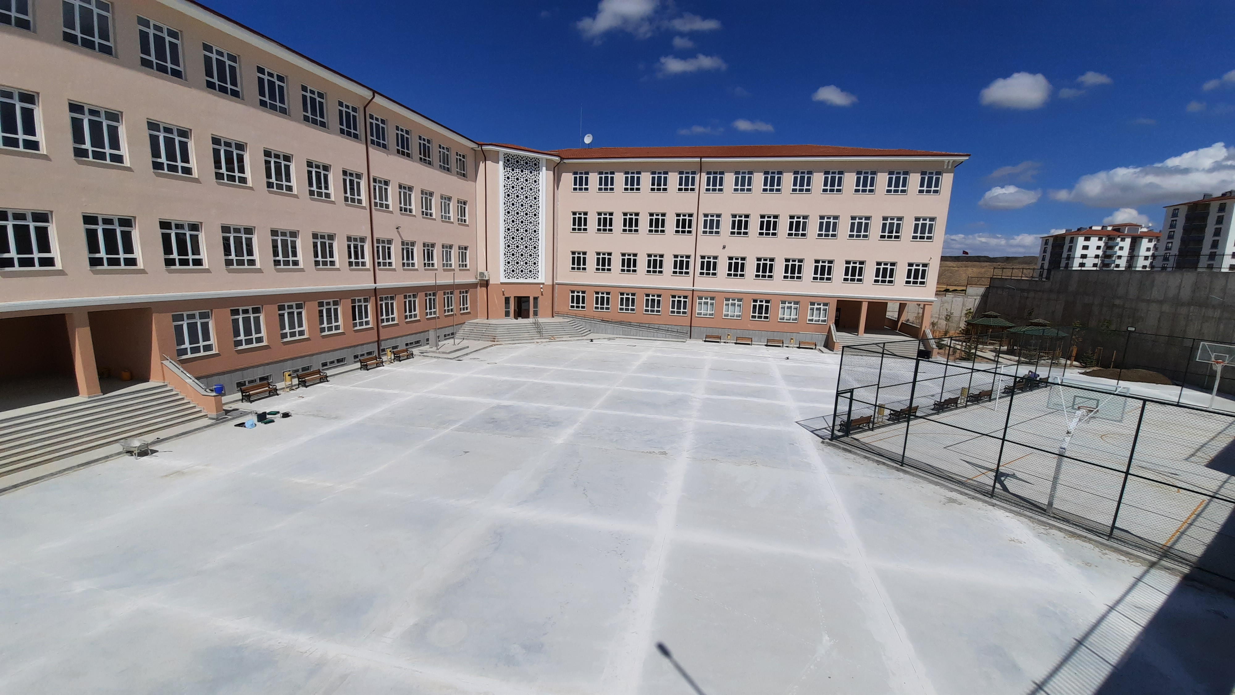 SİNCAN ALICI KIZ MESLEK VE TEKNİK ANADOLU LİSESİ VE ANAOKULU YAPIM İŞİ (2017)